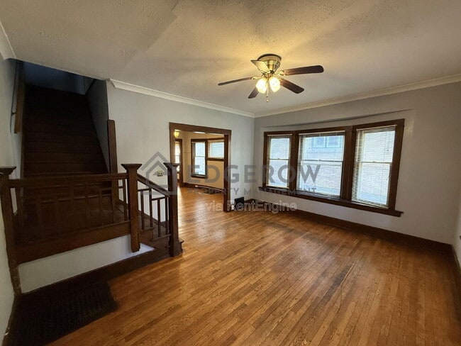 Foto del edificio - 567 Paris Ave SE