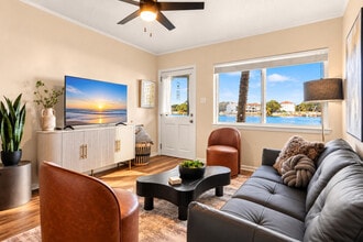 Building Photo - 331 Bluefish Dr