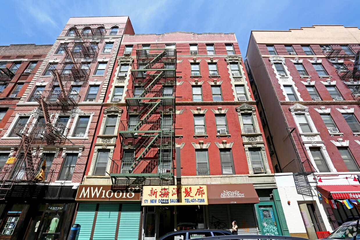 Foto del edificio - 169 Mott St