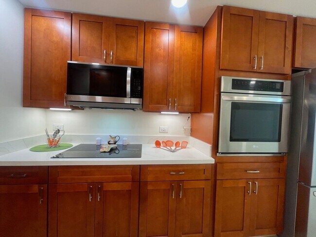 Foto del edificio - 2/2 Condo with 1 parking in Pool Community