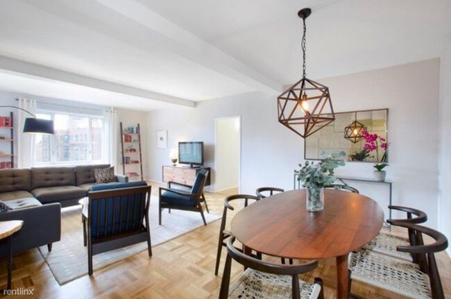 Foto del edificio - 535 E 14th St