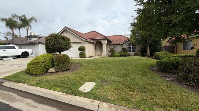 Building Photo - 2274 E Skyview Ave