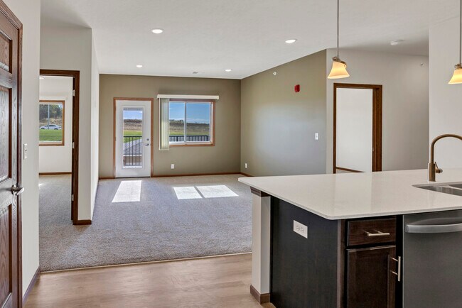 Foto del edificio - Wilderness Hills South Apartments