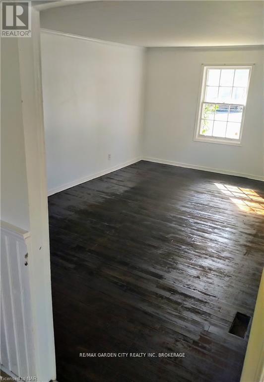 Photo du bâtiment - 63 Leeper St