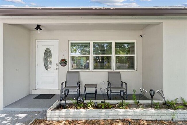 Foto del edificio - 254 SW 8th St
