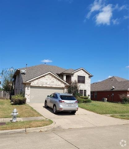Building Photo - 7121 Lake Hawkins Dr