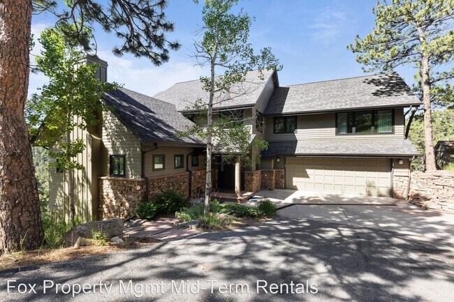 Building Photo - 4 br, 3.5 bath House - 14 Pine Brook Rd
