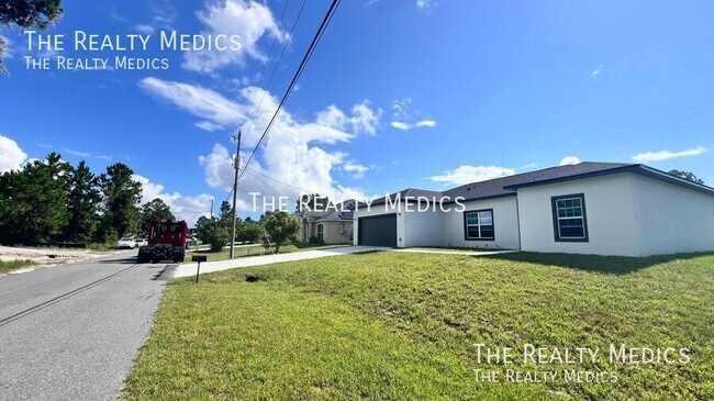 Foto del edificio - 3299 Bowline Ave