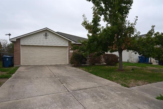 Building Photo - 109 Gillespie Ln