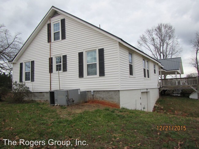 Building Photo - 3 br, 2 bath House - 2176 Leonard Rd