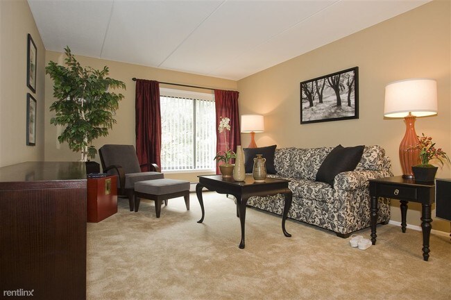 Building Photo - 201 Regency Dr