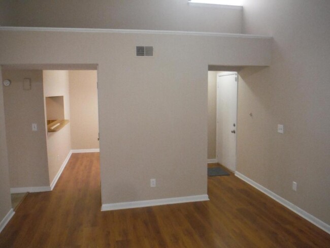 Building Photo - 4417 Sharon Chase Dr