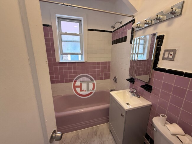 Foto del edificio - 3131 Sands Pl