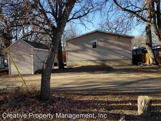 Building Photo - 3 br, 2 bath House - 416 7th St NW