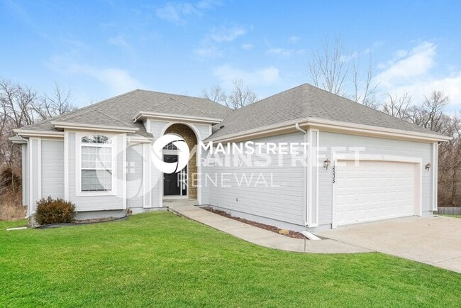 Foto del edificio - 5 Bedroom Pet-Friendly Home in Kansas City...