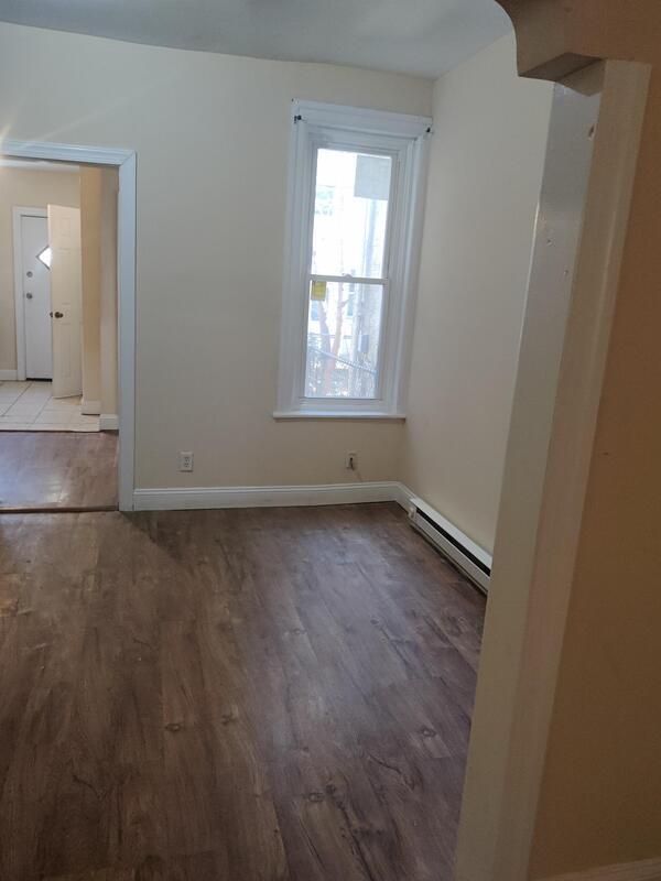 Foto del edificio - 349 Horton St