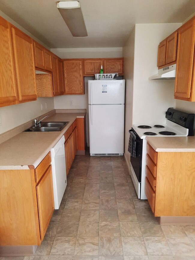 Building Photo - One bedroom apartment for rent in Fallon, ...