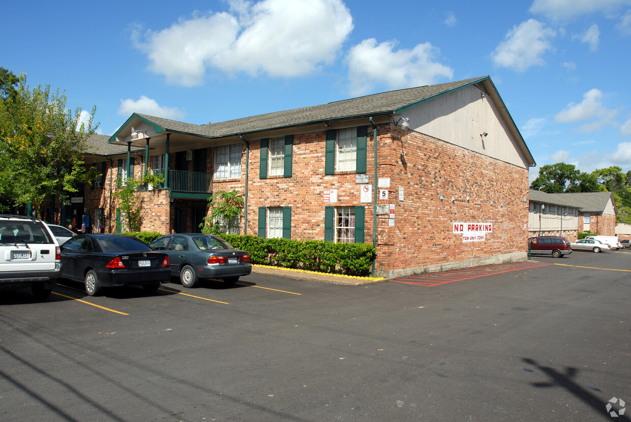 Primary Photo - Coventry North Apartments