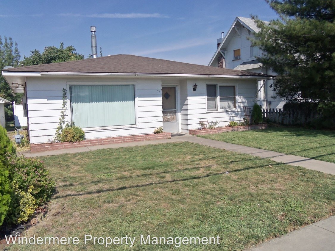 15 SE 6th St, College Place, WA 99324 House for Rent in College Place