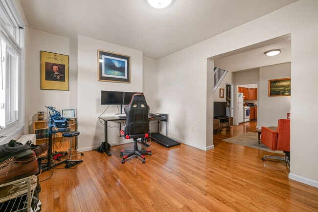 Building Photo - 316 Kaercher St