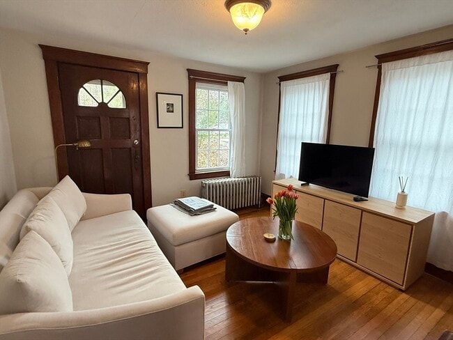 Foto del edificio - 27 Breakneck Hill Rd