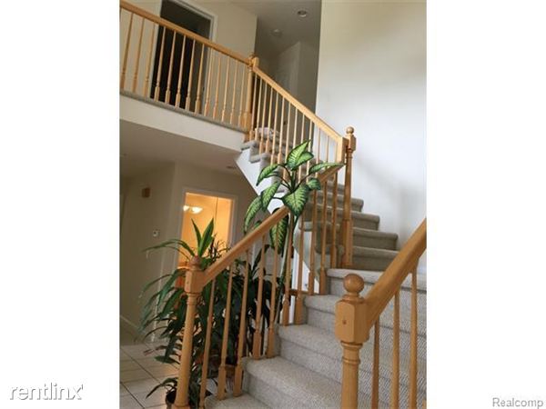 Foto del edificio - 7782 Watford Dr