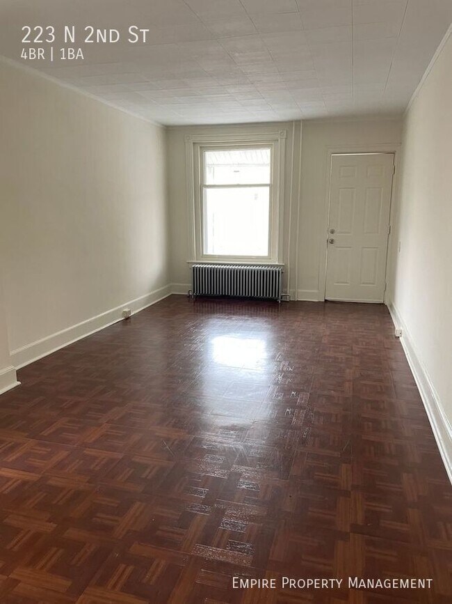 Foto del edificio - 4 Bedroom/ 1 Bathroom House in Allentown!
