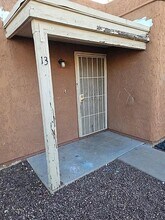 Building Photo - 2847 N 46th Ave