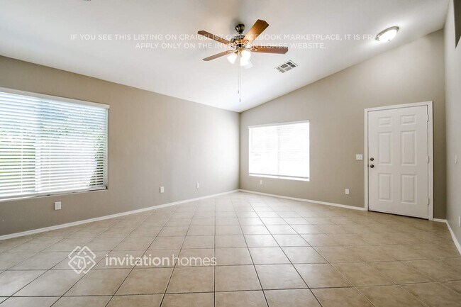 Building Photo - 3606 W Via Del Sol Dr