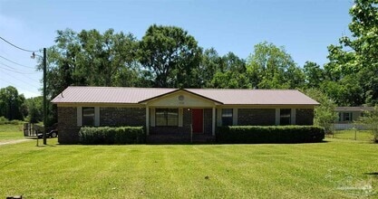 Building Photo - 733 Neal Rd