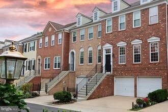 Building Photo - 4605 Lambert Pl