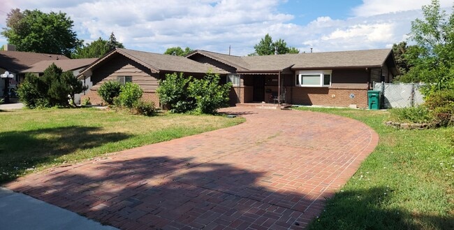 Welcome Home! Beautiful house in Lakewood! - Welcome Home! Beautiful house in Lakewood!