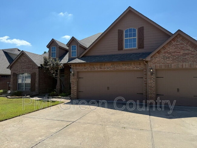 Building Photo - 3710 West 108th Ct S