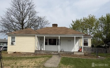 Building Photo - 2729 Woodbridge Ave