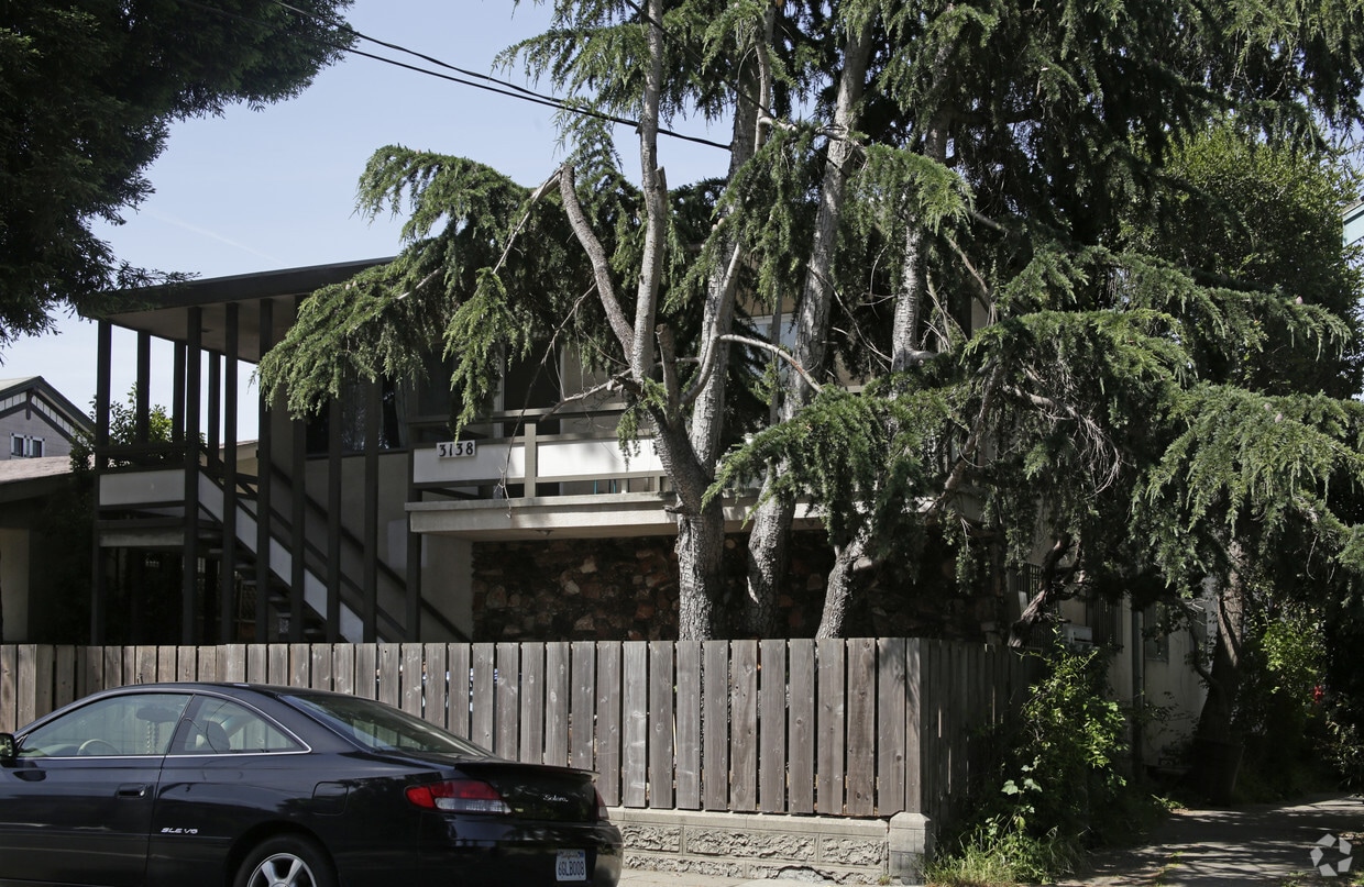 Building Photo - 3138 California St