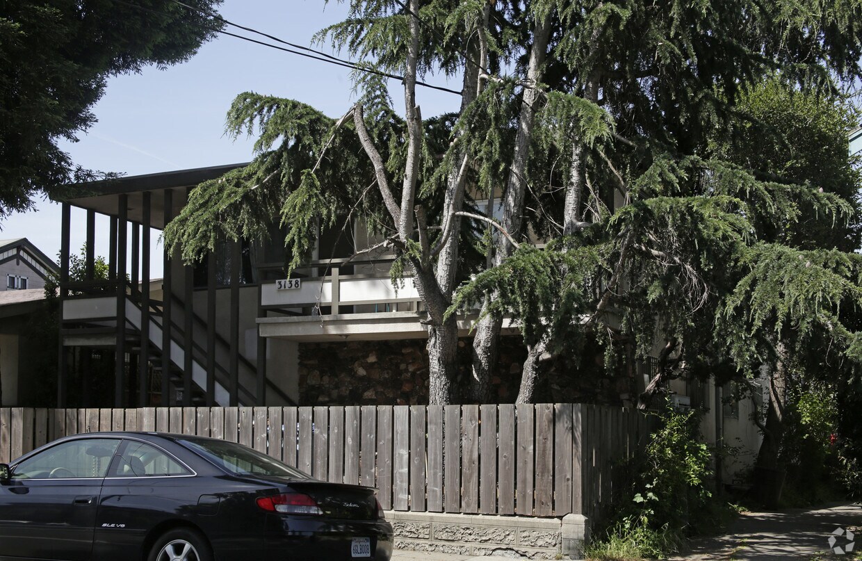 Foto del edificio - 3138 California St