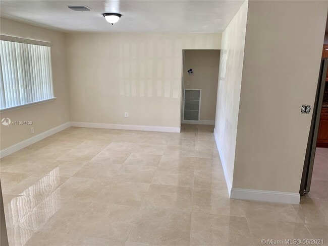 Building Photo - 2260 NW 60th Ave