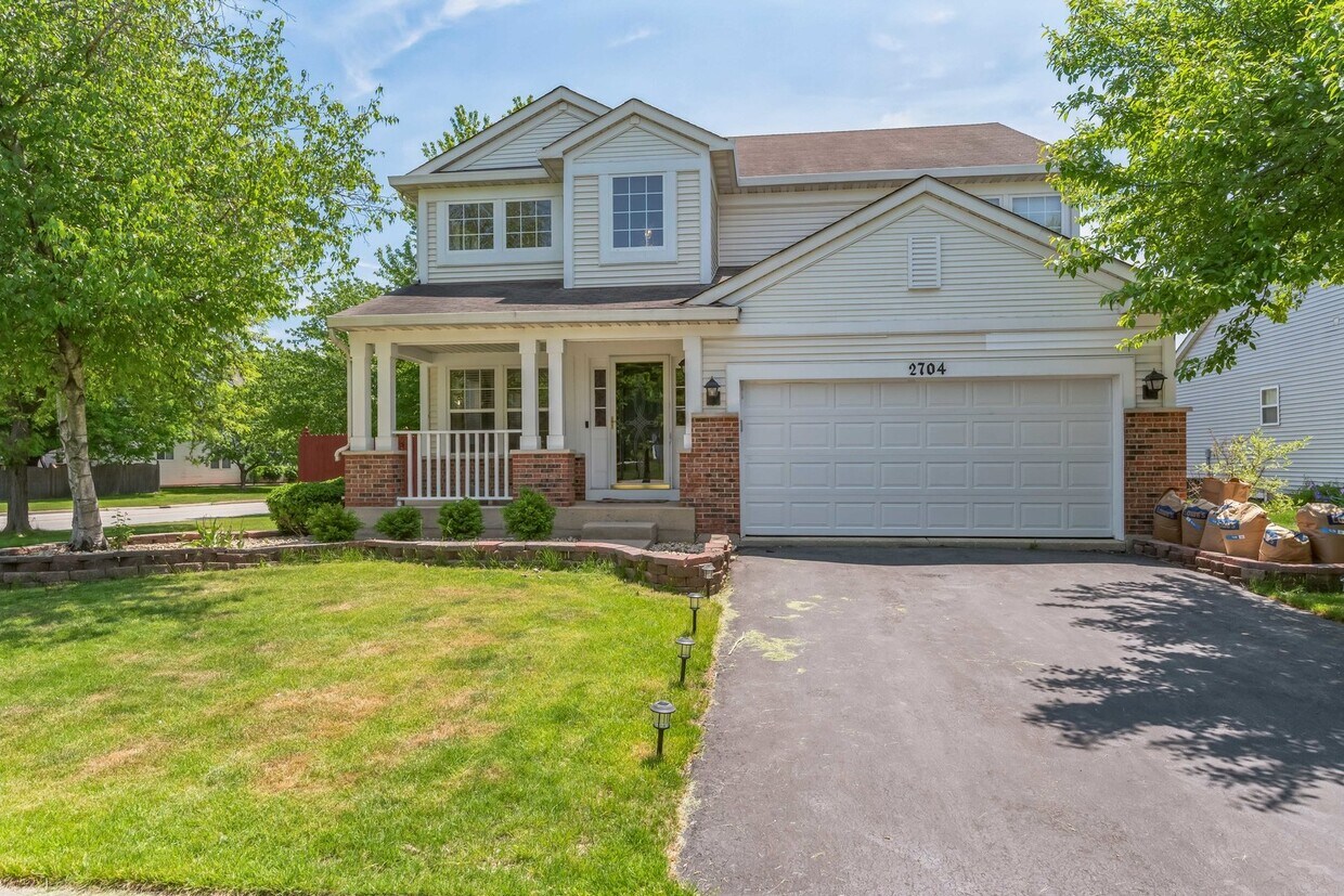2704 Flagstone Cir, Naperville, IL 60564 House Rental in Naperville