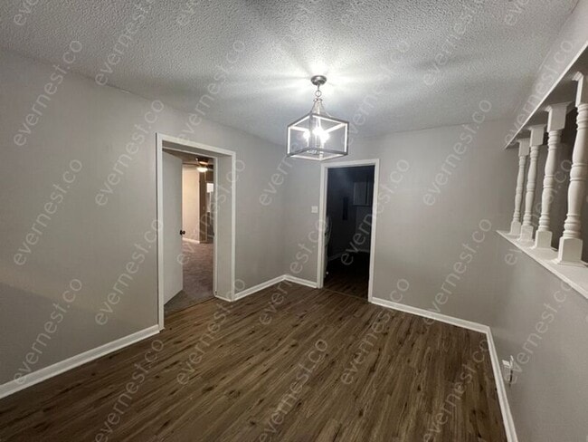 Foto del edificio - 84 Henry Ln