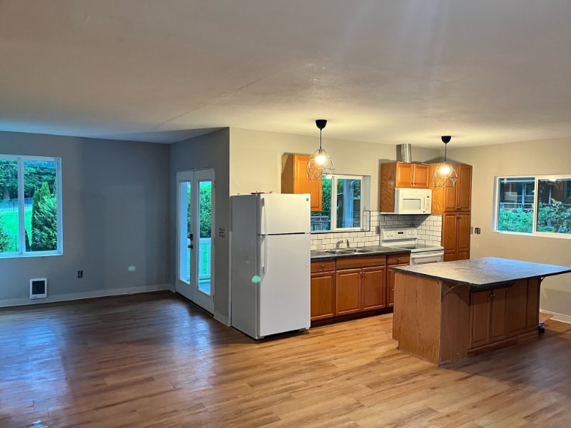 Photo - 12111 SE 198th Pl (Kent, WA)
