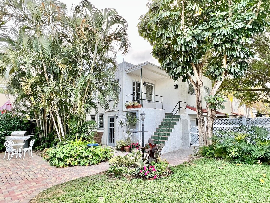 336 Monroe Dr, West Palm Beach, FL 33405 - Townhome Rentals in West ...