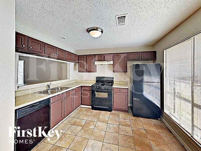 Building Photo - 6807 Prairie Village Drive
