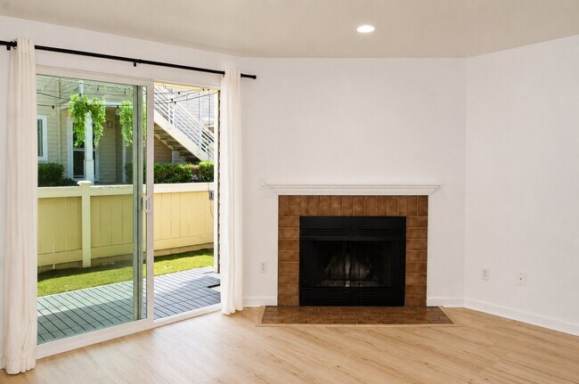 Building Photo - 21301 52nd Ave W