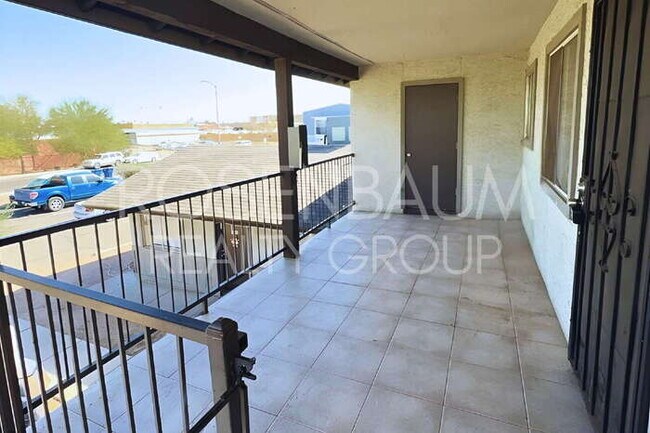 Foto del edificio - 713 W 1st Ave