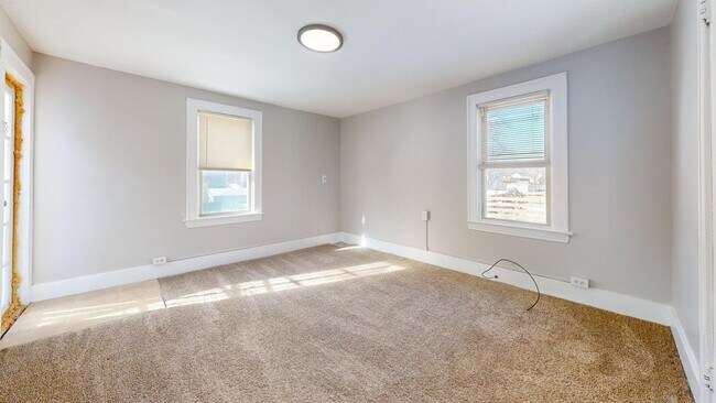 Foto del edificio - Renovated 2-Bedroom, 2-Bathroom Home – Cleveland, OH