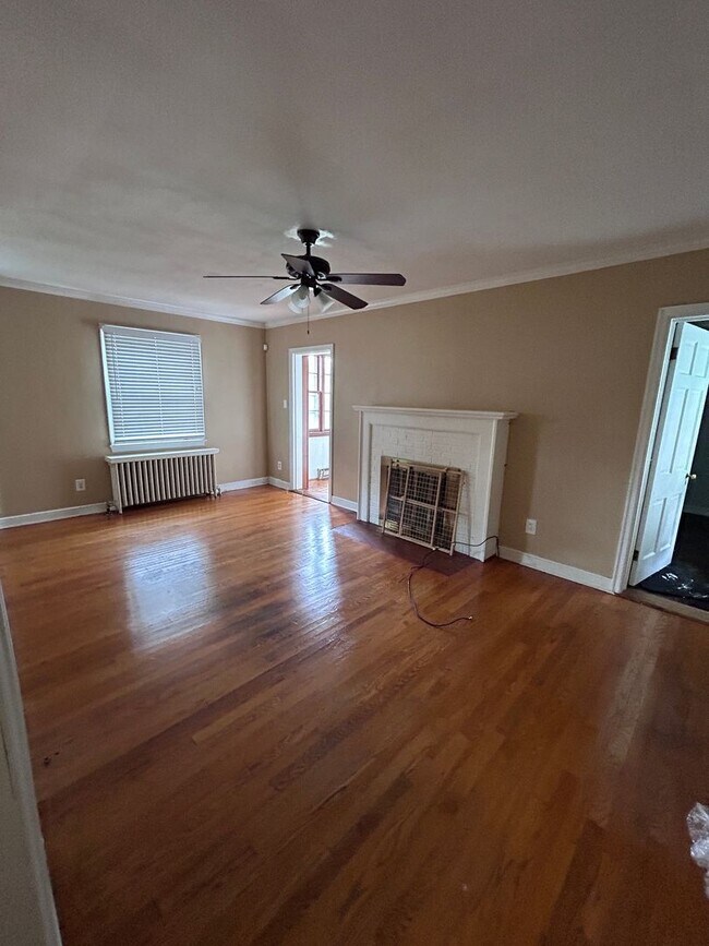 Foto del edificio - Cute 3 bedroom home, Fantastic Location!
