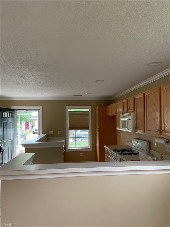 Building Photo - 2701 N Keswick Way