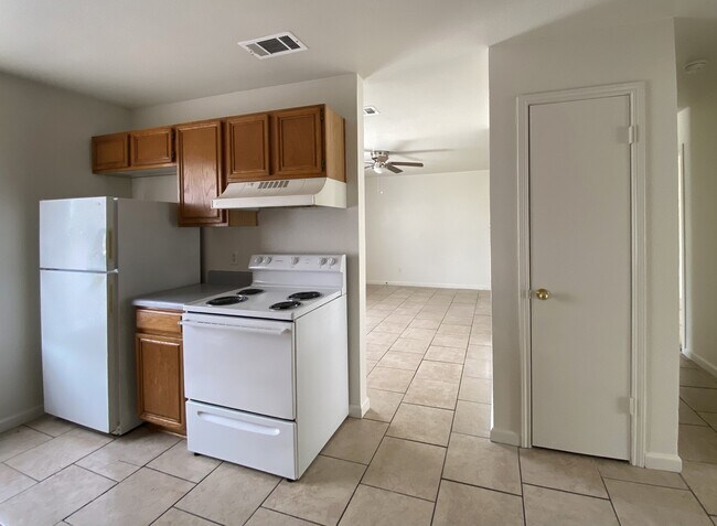 Foto del edificio - 1706 Windward Dr