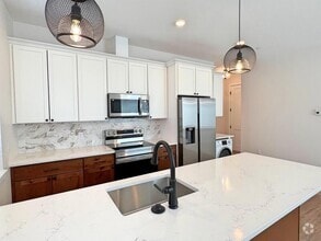 Building Photo - 3327 Tejon St