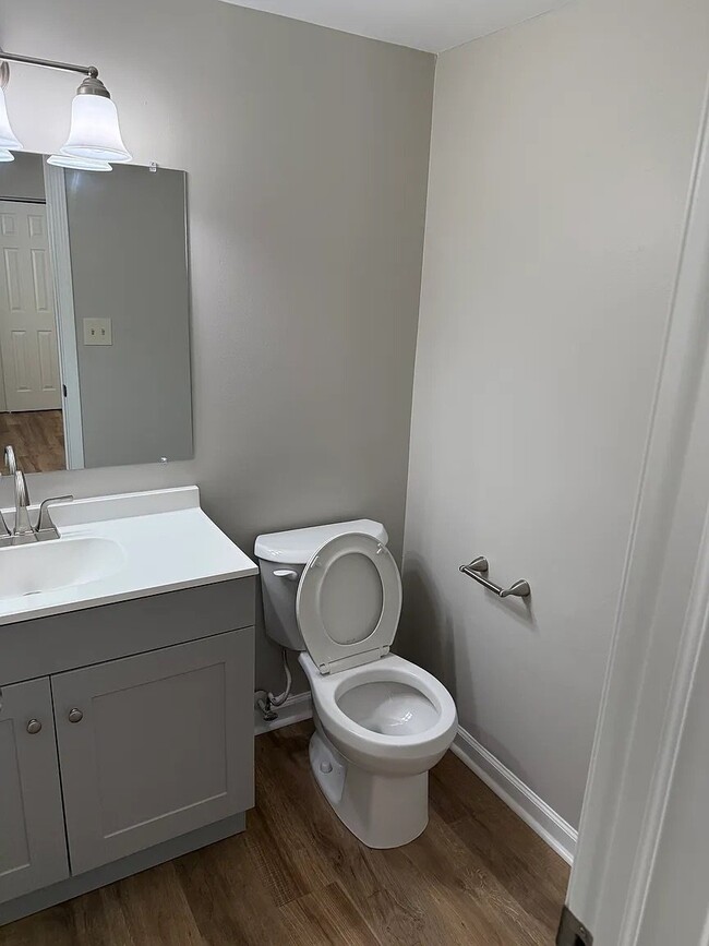 Building Photo - 38 Providence Dr